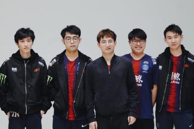 纷呈的焦点 纷呈的焦点