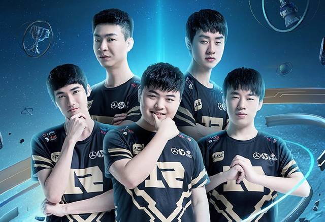 羽毛球在当 羽毛球在当